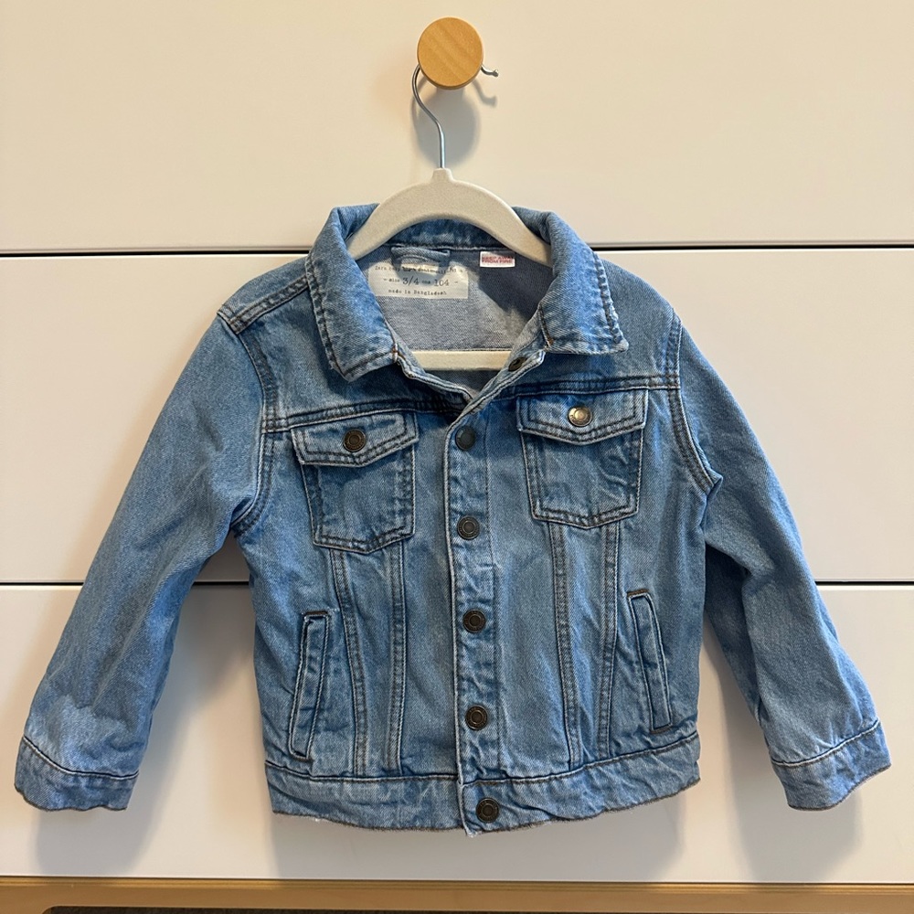 Zara size 3T/4T denim jacket.